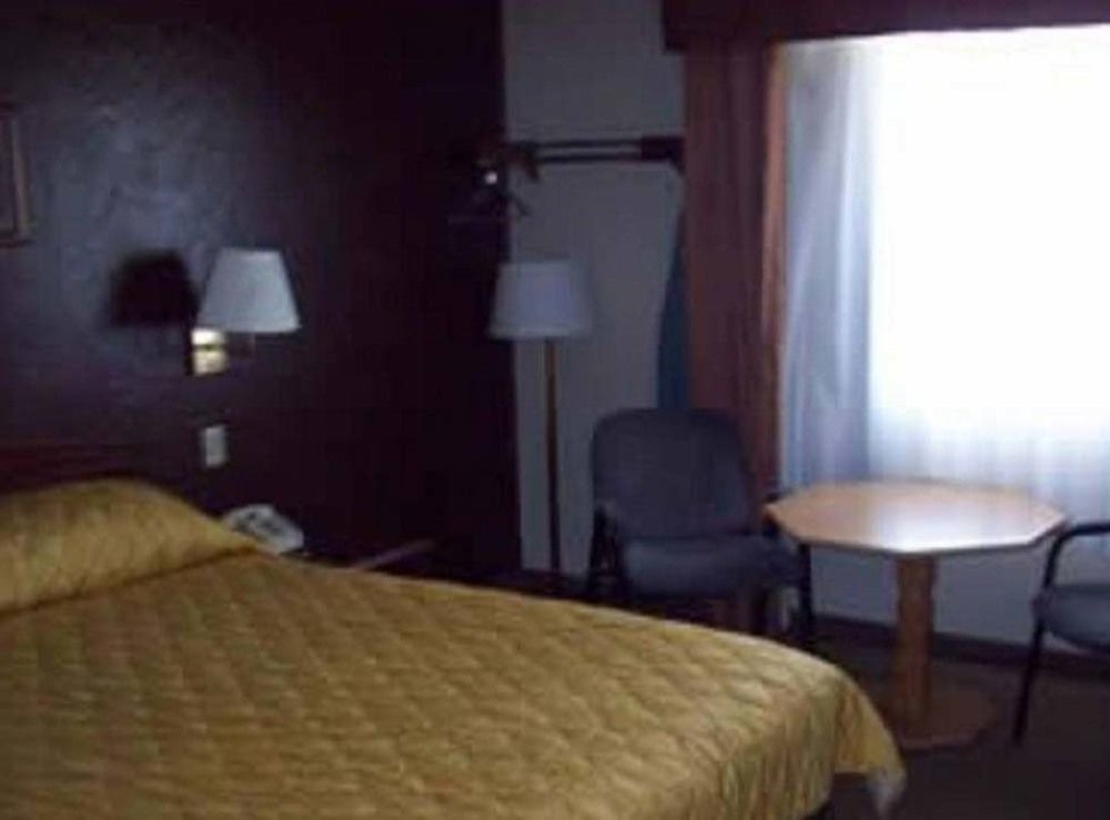 Lyons Inn Екстер'єр фото